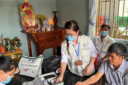 Sở Y tế TP Hồ Chí Minh khuyến nghị người dân cài ứng dụng số để theo dõi sức khỏe trọn đời