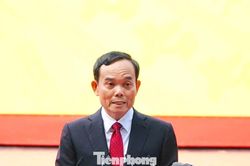 B&iacute; thư Th&agrave;nh ủy TPHCM: 'Th&agrave;nh phố kh&ocirc;ng chỉ mang t&ecirc;n B&aacute;c, m&agrave; phải thực hiện cho được kh&aacute;t vọng v&agrave; mong muốn của B&aacute;c'