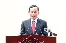 B&iacute; thư TPHCM: 'Th&agrave;nh phố chưa bao giờ bước đi một m&igrave;nh'