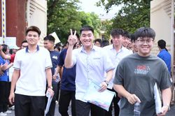 Bảng b&aacute;ch ph&acirc;n vị của Bộ GD&ĐT: Tổ hợp n&agrave;o c&oacute; lợi