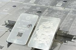 Giá bạc hôm nay 2/7/2026: Thế giới phục hồi, bạc thỏi tăng hơn 2 triệu đồng/kg