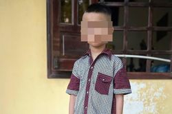 Bé trai 6 tuổi bị bỏ lại trước cổng chùa cùng lá thư viết tay của người 'bí ẩn'