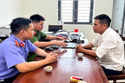 Ném pháo, gà chết, trứng thối… vào nhà bố vợ cũ để gây sự