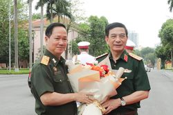 Hai Ph&oacute; Thủ tướng, Bộ trưởng Quốc ph&ograve;ng Việt Nam v&agrave; L&agrave;o sẽ thăm khu di t&iacute;ch Kim Li&ecirc;n