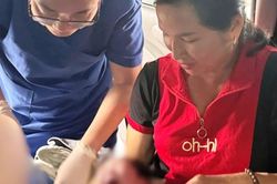 Sản phụ sinh con trên ô tô ở Ninh Bình