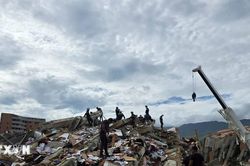 Venezuela tuyên bố quốc tang 7 ngày tưởng nhớ các nạn nhân động đất