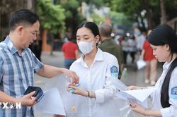 V&igrave; sao điểm tổ hợp C00 giảm s&acirc;u, điểm chuẩn x&eacute;t tuyển đại học dự kiến giảm mạnh?