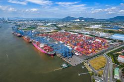 TP Hồ Chí Minh sau 50 năm mang tên Bác - Bài cuối: Định vị thành siêu trung tâm logistics mới