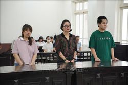 Chủ trang Facebook b&aacute;n đồ hiệu bị phạt 3 tỷ đồng v&igrave; trốn thuế
