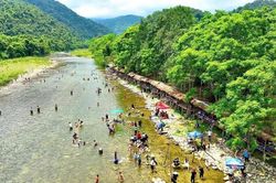 Chính sách thuê đất ngắn hạn 'mở lối' cho du lịch sinh thái góp phần tăng trưởng kinh tế