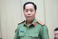 Vụ bắt 2 c&aacute;n bộ trong vụ 'chạy' hồ sơ nh&agrave; ở x&atilde; hội: Cầm đầu l&agrave; một tổng gi&aacute;m đốc