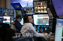 Chứng khoán Mỹ giảm điểm dưới áp lực từ nhóm cổ phiếu công nghệ