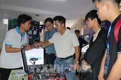 Kinh tế Việt Nam qua góc nhìn quốc tế: Cơ hội thoát bẫy gia công