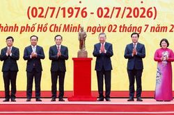 50 năm TP.HCM mang t&ecirc;n B&aacute;c: Từ niềm tự h&agrave;o lịch sử đến kh&aacute;t vọng của si&ecirc;u đ&ocirc; thị mới