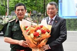 Ch&ugrave;m ảnh Thủ tướng dự Hội nghị Qu&acirc;n ch&iacute;nh to&agrave;n qu&acirc;n 6 th&aacute;ng năm 2026