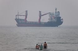 Mỹ - Iran kết thúc đàm phán tại Qatar, trọng tâm là eo biển Hormuz