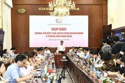 Thanh khoản hệ thống ngân hàng vẫn ổn định nhưng áp lực cân đối nguồn vốn ngày càng lớn