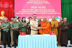 Công an tỉnh An Giang và Giáo hội Phật giáo tỉnh tiếp tục ký kết phối hợp bảo đảm an toàn giao thông