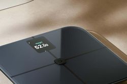 Cân sức khỏe Xiaomi S400 Pro ra mắt toàn cầu: Màn hình tích hợp và công nghệ dẫn điện ITO
