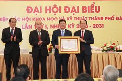 Phát huy vai trò đội ngũ trí thức vì sự phát triển bền vững của thành phố Đà Nẵng