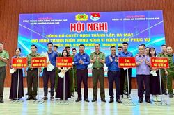 Thanh Kh&ecirc; ra mắt m&ocirc; h&igrave;nh 'Đội thanh ni&ecirc;n xung k&iacute;ch v&igrave; nh&acirc;n d&acirc;n phục vụ'