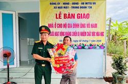 Bàn giao nhà ở cho gia đình chính sách xã Ngô Mây