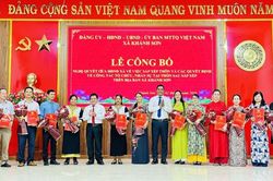 Xã Khánh Sơn công bố các nghị quyết, quyết định về sắp xếp tổ chức thôn