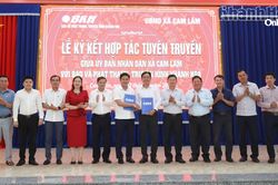 Báo và Phát thanh, Truyền hình Khánh Hòa ký kết hợp tác tuyên truyền với xã Cam Lâm