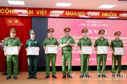 6 tập thể, 14 cá nhân được khen thưởng đợt cao điểm phòng, chống tội phạm ma túy