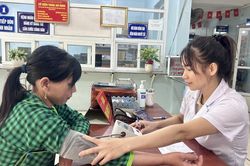 Từ hồ sơ giấy đến dịch vụ số