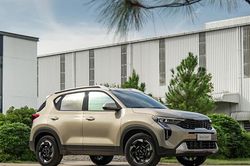 KIA Sonet 2026: SUV đô thị thực dụng với giá lăn bánh từ 540 triệu đồng
