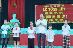 Người đảng viên gương mẫu, tận tụy với cộng đồng