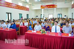 Xã Gia Lâm công bố các nghị quyết, quyết định kiện toàn tổ chức thôn