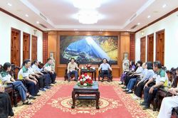 L&atilde;nh đạo tỉnh tiếp x&atilde; giao đo&agrave;n c&ocirc;ng t&aacute;c Học viện T&agrave;i ch&iacute;nh
