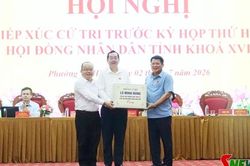 Đồng chí Phó Bí thư Thường trực Tỉnh uỷ, Chủ tịch HĐND tỉnh tiếp xúc cử tri tại phường Tô Hiệu