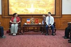 Th&uacute;c đẩy quan hệ hợp t&aacute;c hữu nghị, bền vững giữa Huế v&agrave; Cergy