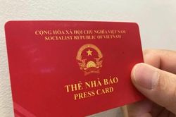 Bộ trưởng Lâm Thị Phương Thanh ký quyết định tiếp tục gia hạn sử dụng Thẻ Nhà báo kỳ hạn 2021-2025