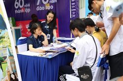 H&ocirc;m nay th&iacute; sinh bắt đầu đăng k&yacute; nguyện vọng x&eacute;t tuyển đại học