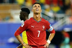 Lịch thi đấu World Cup 2026 ngày 3/7: Ronaldo gặp lại Luka Modric