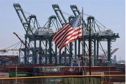 Tổng thống Donald Trump từ chối gia hạn USMCA, thương mại Bắc Mỹ đối mặt bất định