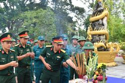 TP. Cần Thơ: Đưa 670 mẫu sinh phẩm hài cốt liệt sĩ ra Hà Nội để giám định ADN