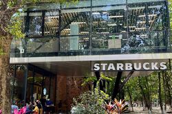 Starbucks thông tin về phản ánh của khách hàng nói về việc có thiết bị giống camera trong nhà vệ sinh ở chi nhánh Ecopark