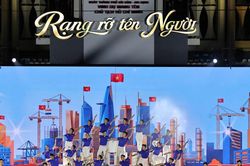 TP. Hồ Chí Minh: 'Rạng rỡ tên Người' - tái hiện hành trình 50 năm thành phố mang tên Bác