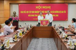 Tỉnh Vĩnh Long trao đổi kinh nghiệm triển khai Dự án đường bộ cao tốc theo hình thức đối tác công - tư PPP tại tỉnh