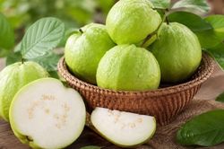 Loại quả đang vào mùa, giá chỉ vài chục nghìn nhưng giàu vitamin C hơn nhiều người nghĩ