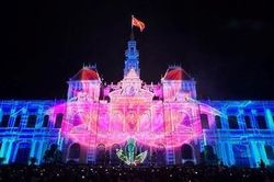Mãn nhãn màn trình chiếu 3D Mapping mừng 50 năm Thành phố mang tên Bác