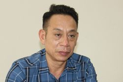 Danh t&iacute;nh t&agrave;i xế &ocirc; t&ocirc; lao l&ecirc;n vỉa h&egrave; t&ocirc;ng 2 người rồi bỏ chạy ở L&agrave;o Cai