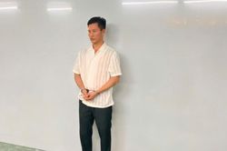 Khởi tố người đàn ông dùng ly thủy tinh đánh nữ nhân viên quán karaoke