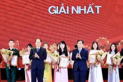 Th&iacute; sinh phường Bạch Mai xuất sắc gi&agrave;nh giải Nhất Hội thi B&aacute;o c&aacute;o vi&ecirc;n, Tuy&ecirc;n truyền vi&ecirc;n giỏi