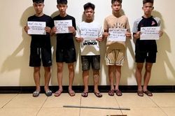 Hà Nội: Khởi tố nhóm quái xế mang hung khí gây rối trật tự công cộng trong đêm